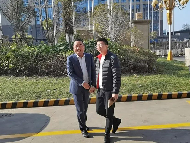 新春伊始，，，，，龙湾区空港管委会向导率队莅临集团走访慰问